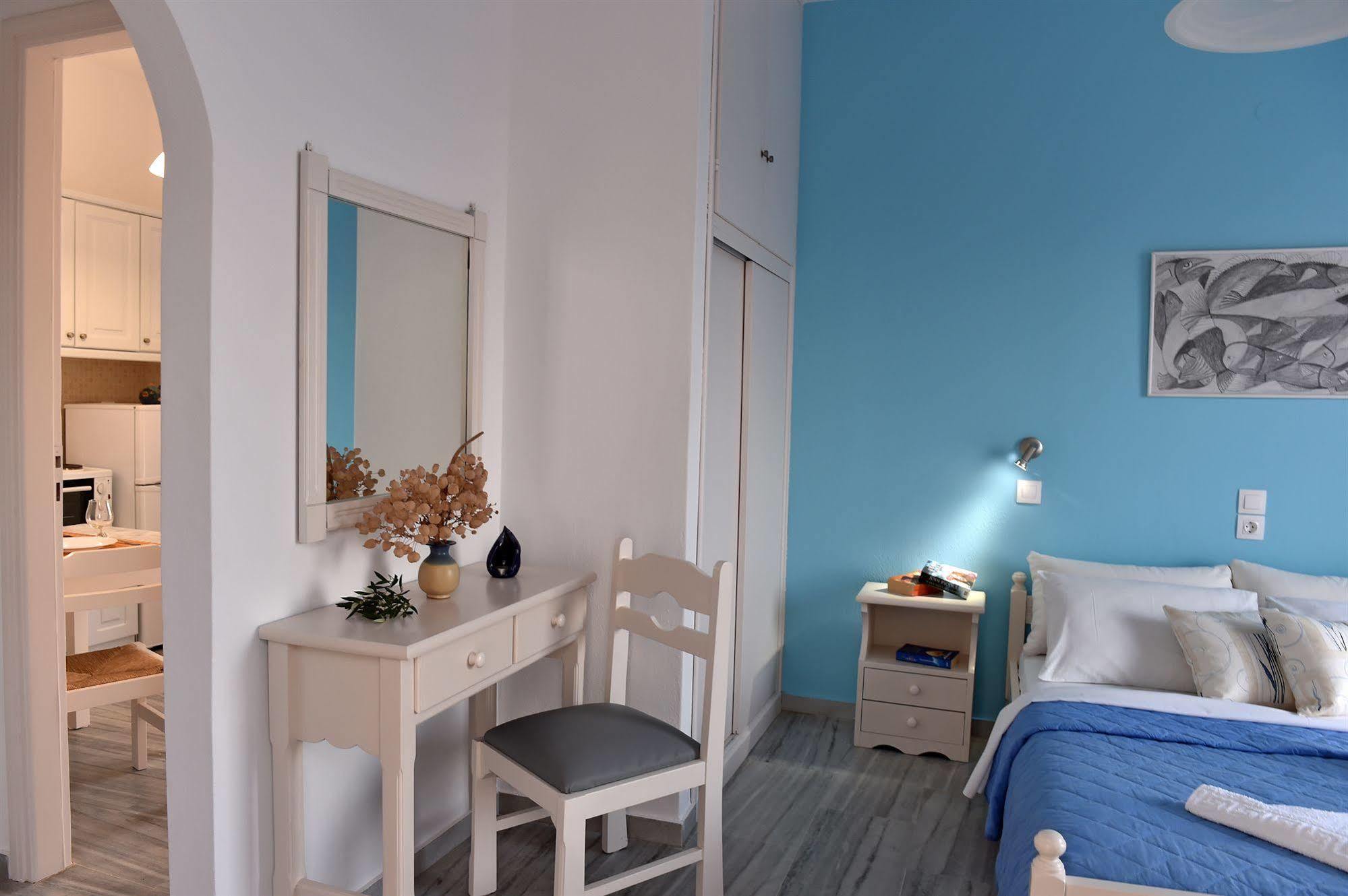 Apartments Tarsa Drios Eksteriør bilde